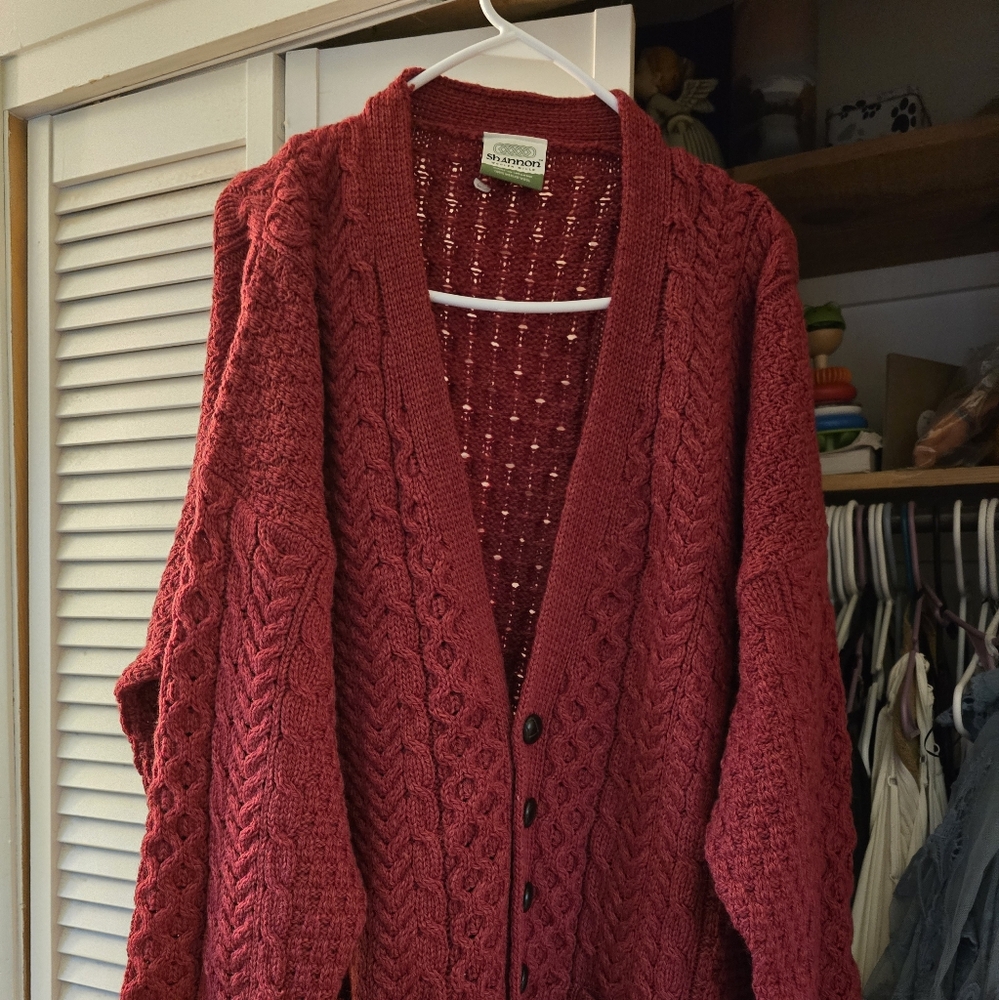 Shannon Woolen Mills Merino Wool Aran Men's V-Neck Cardigan RED 2xl